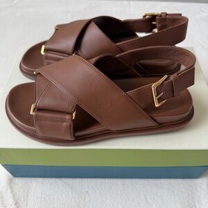 Marni leather flat sandals 37.5 7.5